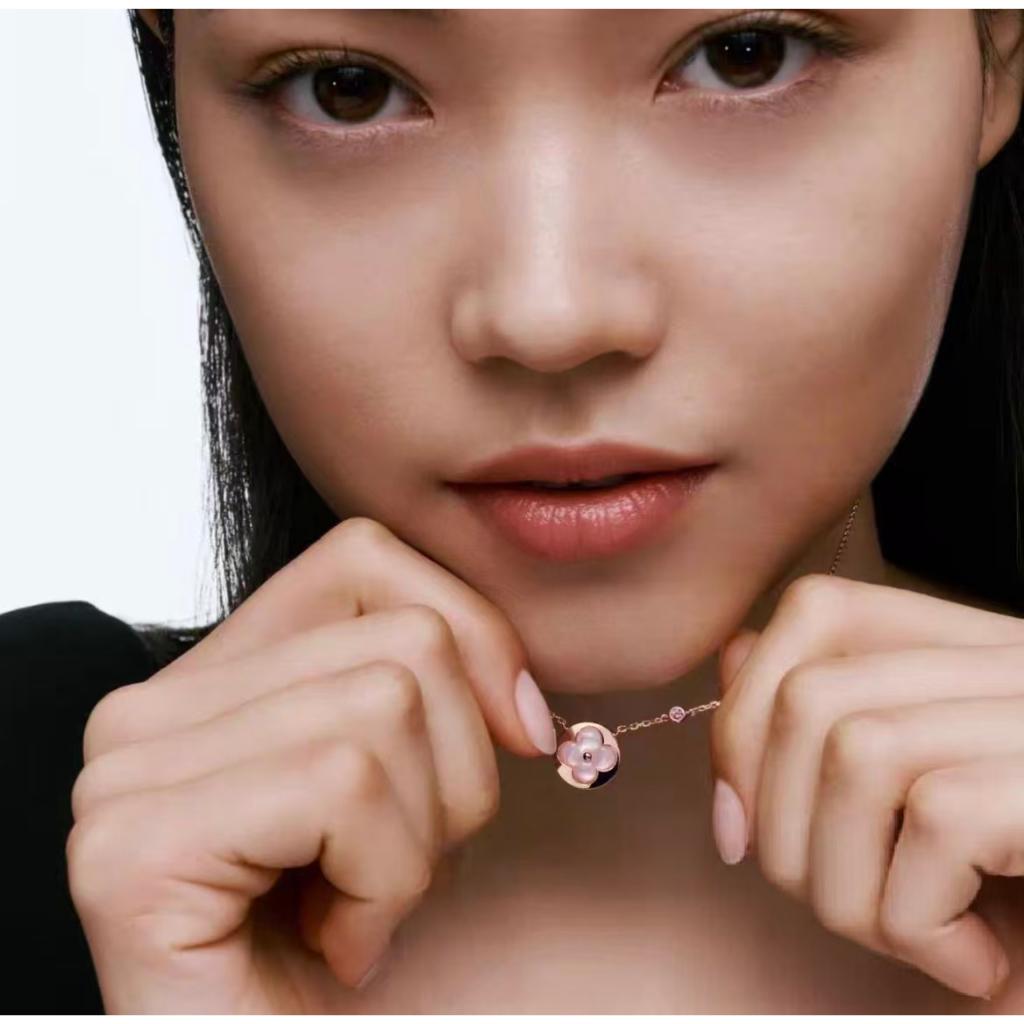 09 Popular Shang Luxury and elegant ins Mother,, repair Neck shape