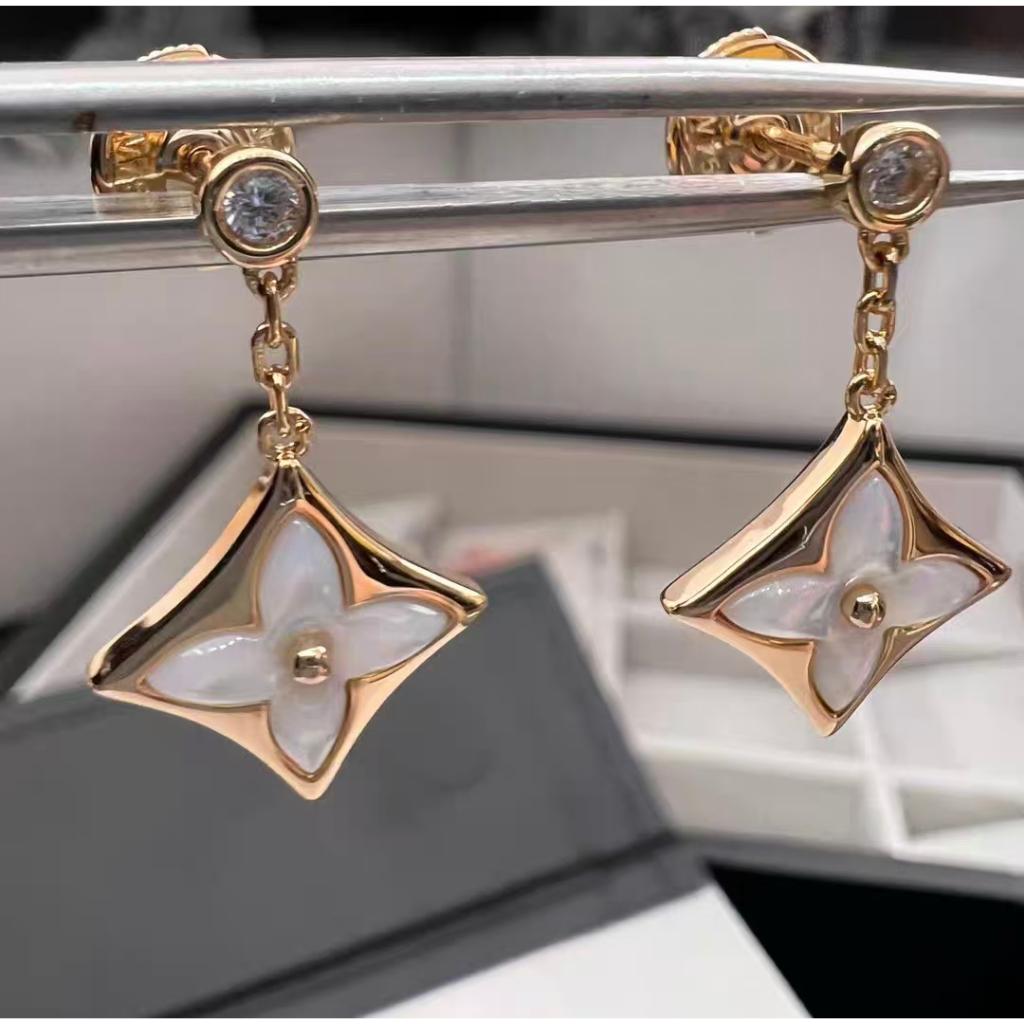 03 Yifei same style. Mother four Grass ear hanging Ancient high, Luxury essence Small fragrance