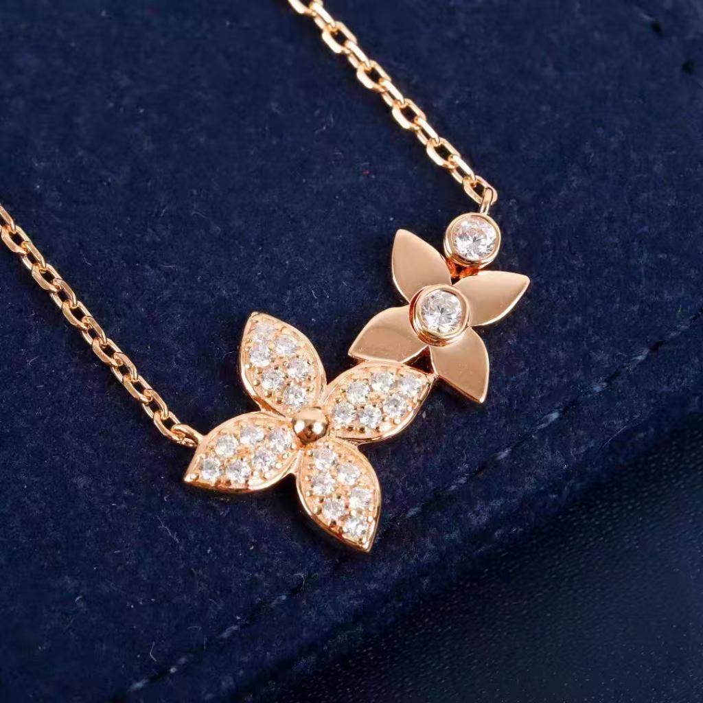 08 2025new four-pronged grass rhombus plus yellow shape, high-end women's high-end, high-end luxury small, can be whole, high-