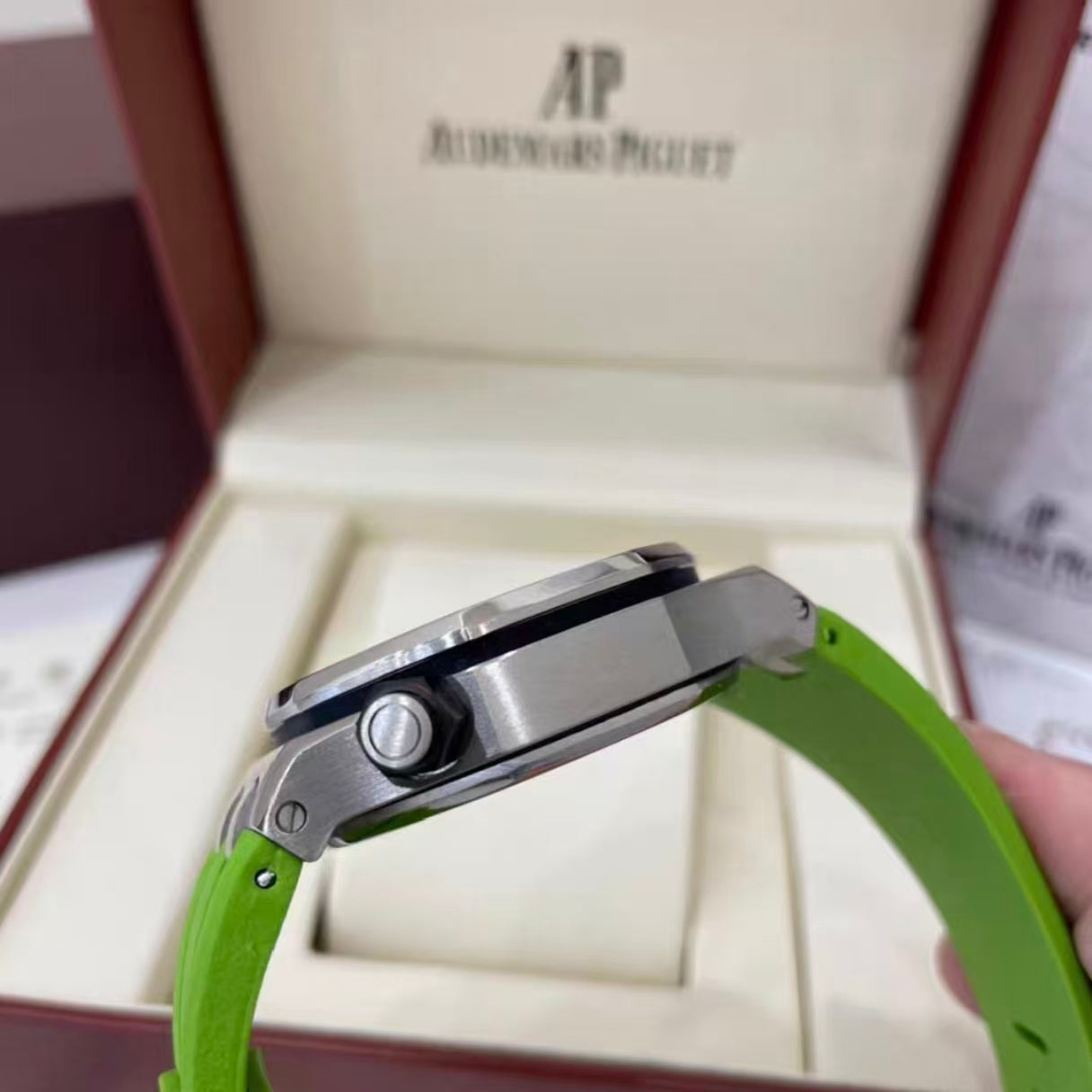 65 AP Audemars Piguet Royal Oak Series Fruit Green